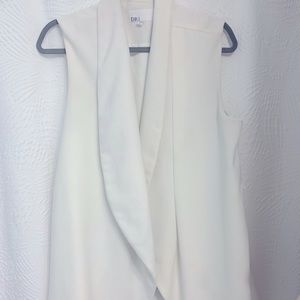 White sleeveless duster